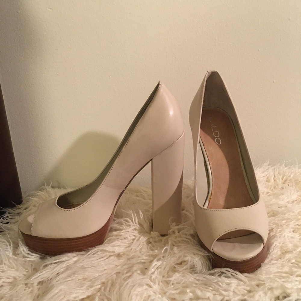 Aldo Cream Color Leather Heels